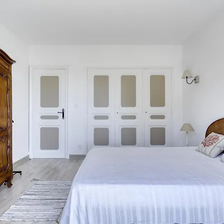 Charmante 4 Etoiles Avec Piscine Hotell *