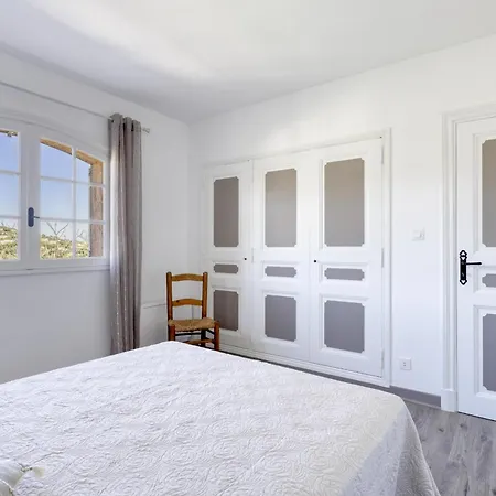Charmante 4 Etoiles Avec Piscine